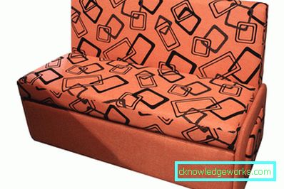 Sofas in der Küche mit Aufbewahrungsbox Sofas in der Küche mit Aufbewahrungsbox