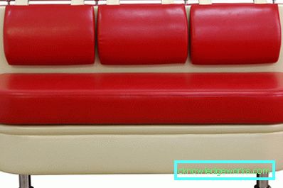 Sofas in der Küche mit Aufbewahrungsbox Sofas in der Küche mit Aufbewahrungsbox