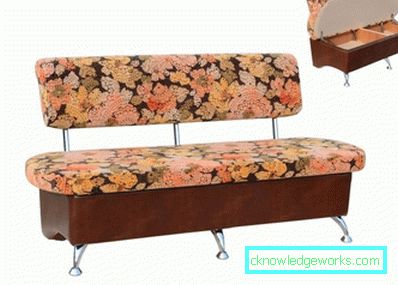Sofas in der Küche mit Aufbewahrungsbox Sofas in der Küche mit Aufbewahrungsbox