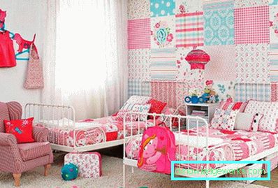 Foto: Patchwork-Kombination von Tapeten im Innenraum des Kindergartens