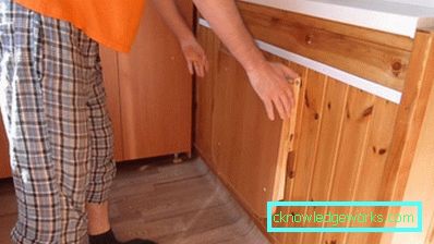 Foto: Glastischplatte verleiht selbst massiven Konstruktionen Leichtigkeit und Schwerelosigkeit.
