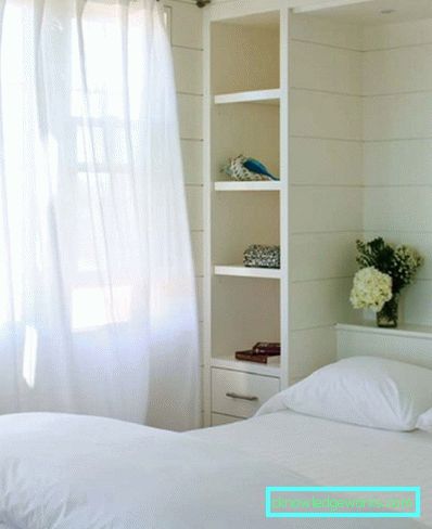 Weiße Vorhänge - kühnes Design mit Geschmack. Echte Fotos im Innenraum