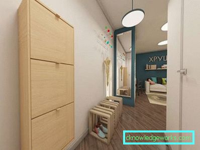 Entwerfen Sie einen Korridor in einer Einraumwohnung - Foto