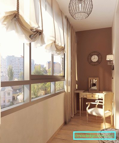 Design der Küche, kombiniert mit einem Balkon Design der Küche, kombiniert mit einem Balkon