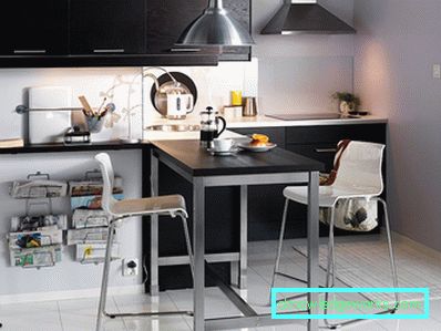 Küchendesignfläche von 8 Quadratmetern. meter mit kühlschrank Küchendesignfläche von 8 Quadratmetern. meter mit kühlschrank