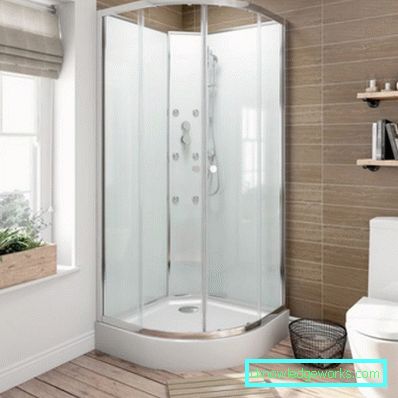 7 Duschkabinen im Badezimmer