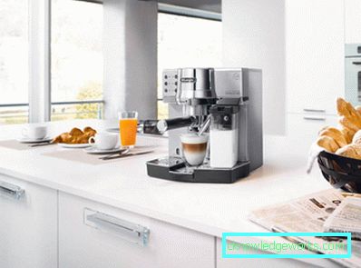 Kompakte Kaffeemaschinen für zu Hause Kompakte Kaffeemaschinen für zu Hause