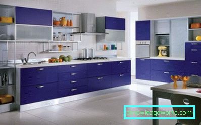 331-blaue Küche - perfekt