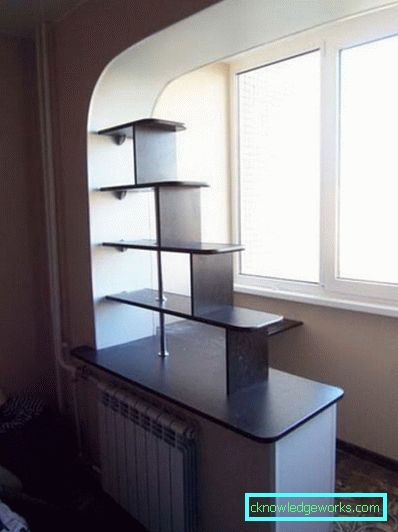 Kleine Küche von 5 Quadratmetern. m mit Kühlschrank Kleine Küche von 5 Quadratmetern. m mit Kühlschrank