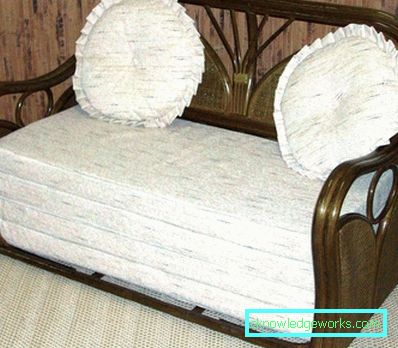 Kleines Sofa in der Küche Kleines Sofa in der Küche