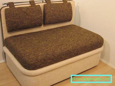Kleines Sofa in der Küche Kleines Sofa in der Küche