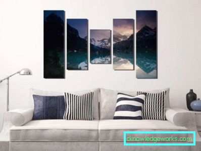 Modulare Bilder im Innenraum des Wohnzimmers über dem Sofa - Fotoideen