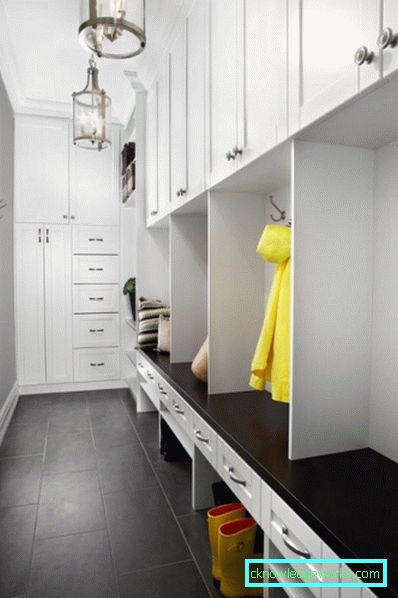 Eingangshalle im modernen Stil für einen schmalen Korridor - 100 Designfotos Eingangshalle im modernen Stil für einen schmalen Korridor - 100 Designfotos
