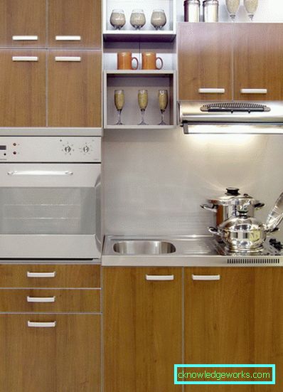 Schrank für Spüle in der Küche Schrank für Spüle in der Küche