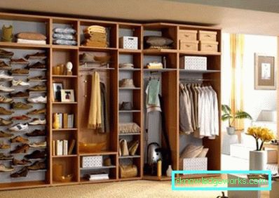 Garderobe im Wohnzimmer - Designfoto