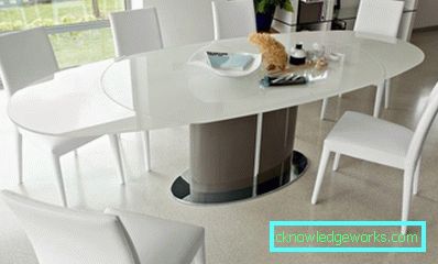 Küchentisch auf einem Bein Küchentisch auf einem Bein
