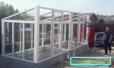 Die Details der Herstellung von Gewächshäusern aus Fensterrahmen Die Details der Herstellung von Gewächshäusern aus Fensterrahmen