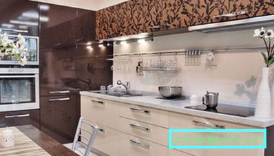 Eckwandschrank für die Küche Eckwandschrank für die Küche