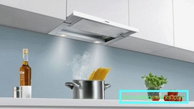 Haube für die Küche mit ihren eigenen Händen